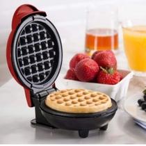 Panela Elétrica de Waffle Antiaderente Prepare Waffles Perfeitos Rápido e Fácil em Casa com Design Compacto Panela Elétrica de Waffle Antiaderente Prepare Waffles Perfeitos Rápido e Fácil em Casa com Design Compacto