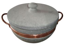 Panela em pedra sabão alça de cobre número 1