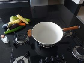 Panela wok javali com tampa de vidro 28 cm
