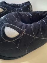 Pantufa 3D adulto e infantil Aranha preto
