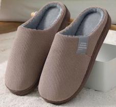 Pantufa Aveludado Unissex Basico Forrado Por Dentro Super Confortável Com Solado Antiderrapante Pantufa Aveludado Unissex Basico Forrado Por Dentro Super Confortável Com Solado Antiderrapante