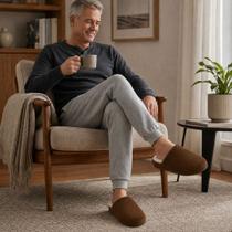 Pantufa Marrom Peluciada Frio Inverno Pai Mãe Chinelo Adulto Antiderrapante Unissex Quarto Confortável Aconchegante Presente Comfort Pantufa Marrom Peluciada Frio Inverno Pai Mãe Chinelo Adulto Antiderrapante Unissex Quarto Confortável Aconchegante Presente Comfort