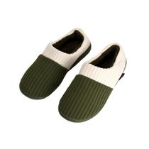 Pantufa masculina com bag verde militar Imaginarium