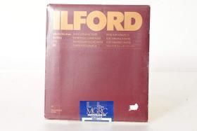 Papel fotográfico Ilford Multigrade IV RC Warmtone 20x25 cm