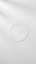Papel Rendado Redondo 11cm Branco - 50 Unidades Papel Rendado Redondo 11cm Branco - 50 Unidades