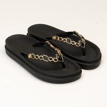 Papete Flat de Dedo com Detalhe de Corrente e Pedraria - Rafitthy - Preto e Dourado Papete Flat de Dedo com Detalhe de Corrente e Pedraria - Rafitthy - Preto e Dourado