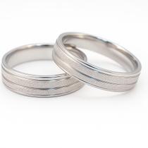 Par Anel De Prata Namorados 4mm Brilhante Friso Casal Luxo Tradicional Anatomico