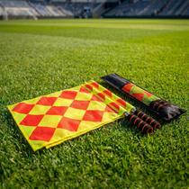 Par Bandeira Bandeirinha Árbitro Auxiliar Futebol Juiz de Linha com Capa Par Bandeira Bandeirinha Árbitro Auxiliar Futebol Juiz de Linha com Capa