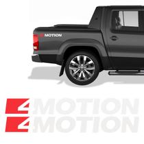 Par De Adesivos Amarok 4 Motion 2017 Emblema Lateral Branco