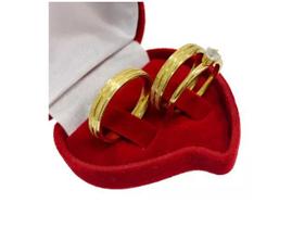 Par de Aliança Casamento Noivado 4mm jateada diamantada Banho ouro 18k + Gravação + Anel Solitário e Caixinha