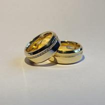 Par de Aliança Oca Megablaster em Ouro 18k Trilho de Pedras