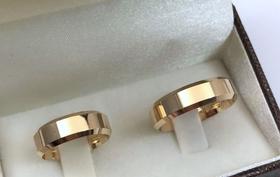 Par de aliança tungstênio Banhada a ouro 18k (8mm) 14 ao 33 Par de aliança tungstênio Banhada a ouro 18k (8mm) 14 ao 33