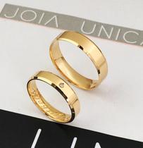 Par de Alianças de Casamento Cronos Ouro 18k Laterais Chanfradas 5mm 7g e 1 Diamante - JoiaUnica