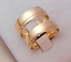 Par de Alianças de Casamento Ouro 18 K Coleção Zeus de 5 mm e 5 pedras