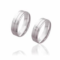 Par de Alianças de Namoro Monet Prata Fosca com Frisos e Brilhante 6mm 4,6g Par de Alianças de Namoro Monet Prata Fosca com Frisos e Brilhante 6mm 4,6g