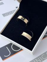 Par de Alianças de Ouro Coleçao Arcos 6mm, 8,5g e 2 fileiras de pedras Zirconias