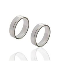 Par de alianças de Prata modelo Londres com 8 g e 5 mm de largura Par de alianças de Prata modelo Londres com 8 g e 5 mm de largura