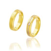 Par de Alianças em Ouro 18K Luna de 10g e 5 mm cravada com Zirconias. Par de Alianças em Ouro 18K Luna de 10g e 5 mm cravada com Zirconias.