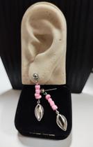 Par de Brincos em Aço Inox pequena conchinha e Missangas Par de Brincos em Aço Inox pequena conchinha e Missangas