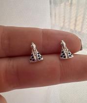 Par de Brincos Em Formato Nossa Senhora de Aparecida Prata 925