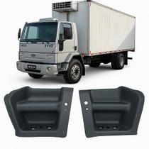 Par de Estribo Ford Cargo 13171717172224222428 L.d e L.e Par de Estribo Ford Cargo 13171717172224222428 L.d e L.e