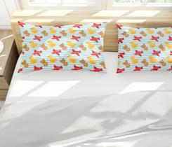 Par de Fronhas Estampadas Listras Ursinho, Pato e Avião 50x70cm Par de Fronhas Estampadas Listras Ursinho, Pato e Avião 50x70cm