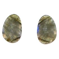 Par de Labradorita Natural Facetado Rose Cut Formato Fancy Dimensões (LxC) 29x19 mm Par de Labradorita Natural Facetado Rose Cut Formato Fancy Dimensões (LxC) 29x19 mm