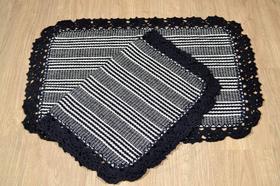 Par de Tapetes de Tear com Bico de Crochê - Preto Par de Tapetes de Tear com Bico de Crochê - Preto