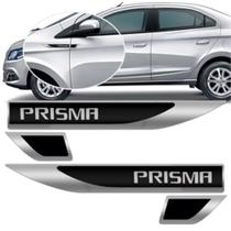 Par Emblema Lateral Resinado Aplique Adesivo Paralama Porta GM Prisma - Emblema Tech