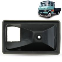 Par Moldura da Maçaneta Interna da Porta Dianteira Preto Caminhão Mercedes Benz 608 1967 a 1984