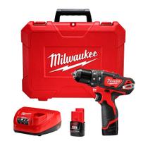 Parafusadeira Furadeira de Impacto 2 Bat Lítio 2AH Bivolt 12V 2408-259 Milwaukee Parafusadeira Furadeira de Impacto 2 Bat Lítio 2AH Bivolt 12V 2408-259 Milwaukee
