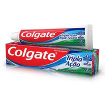 Pasta de dentes Colgate Tripla Ação Menta Original em creme 90g
