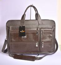 Pasta Transversal Grande com zipers em couro legitimo Acccouro Pasta Transversal Grande com zipers em couro legitimo Acccouro