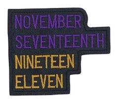 Patch bordado de fraternidade roxo e dourado para costurar ou aplicar com ferro