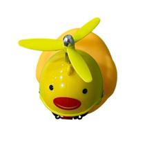 Patinho Pato Capacete Hélice Óculos Buzina Bike Carro Moto