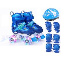 Patins Quad Dinossauro 4 Rodas Infantil Tamanha Ajustavel Com Rodinhas de LED + Bolsa + KIT PROTEÇÃO Patins Quad Dinossauro 4 Rodas Infantil Tamanha Ajustavel Com Rodinhas de LED + Bolsa + KIT PROTEÇÃO