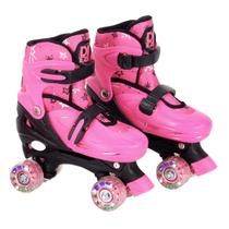Patins Roller Ajustável com luz e Acessórios - DM Toys Patins Roller Ajustável com luz e Acessórios - DM Toys