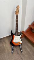 Peavey guitarra strato sunburst cod 13312 Peavey guitarra strato sunburst cod 13312
