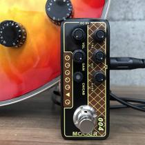 Pedal Mooer Pré Amplificador para Guitarra DAY TRIPPER M004 (Vox AC30)