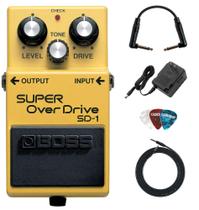 Pedal Super OverDrive BOSS SD-1 com fonte de alimentação e cabos
