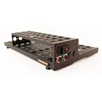 Pedalboard Hands Custom Vertex 40X30 + Plataforma Imbuia Pedalboard Hands Custom Vertex 40X30 + Plataforma Imbuia