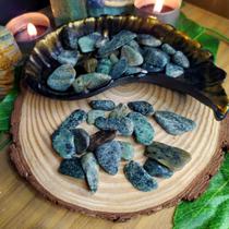 Pedra malaquita 1 a 2 cm - equilíbrio e saúde - cristal natural - CASA FÉ