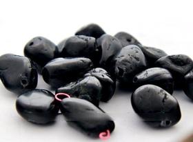 Pedra Rolada Turmalina Preta Lapidado p Pingente Furo Vazado Pedra Rolada Turmalina Preta Lapidado p Pingente Furo Vazado