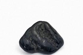 Pedra turmalina negra