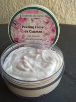 PEELING FACIAL COM CRISTAIS DE QUARTZO, ARGILA BRANCA E ÓLEOS ESSENCIAIS. CLAREADOR. POTE COM 50 g