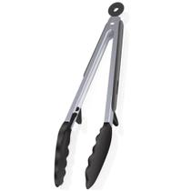 Pegador Pinça Multiuso De Silicone Com Trava E Pé De Apoio 34cm Cor:Preto Pegador Pinça Multiuso De Silicone Com Trava E Pé De Apoio 34cm Cor:Preto
