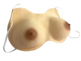 Peito Falso em Látex 34cm - Fantasia Carnaval Cosplay