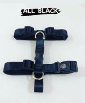 Peitoral h + guia (all black) - tamanho p Peitoral h + guia (all black) - tamanho p