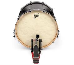 Pele Evans EQ4 56 Calftone 18 para Bumbo Filme Único Aspecto Couro com Anel Abafador (028126) Pele Evans EQ4 56 Calftone 18 para Bumbo Filme Único Aspecto Couro com Anel Abafador (028126)