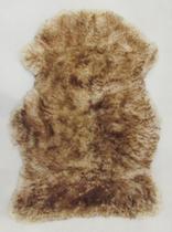 Pelego de lã de ovelha em formato natural. Aproximadamente 0,70 x 0,90 m. PLGCH